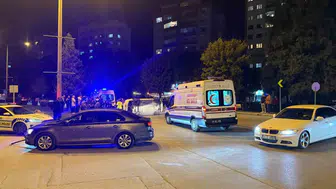 Eskişehir’de Kavşakta Çarpışan Otomobil Yan Yattı