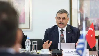 Yunanistan’daki 60 Kişinin İadesi Gündemde: Çiftçi’den Açıklama