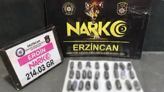 Erzincan'da vücutlarında 1 kilo 99 gram eroinle yakalanan 4 şüpheli tutuklandı