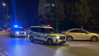 Kaldırım taşıyla kafasına vurdu: Komşu kavgası hastanede bitti