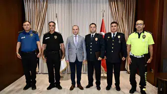 Denizli'de 5 müdür yardımcısı bir üst rütbeye yükseldi: Plaketler Sağdıç'ın elinden