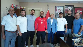 Darende Er Meydanı’nda Feyzullah Aktürk Rüzgarı: Başkan Bozkurt’tan Tebrik Mesajı