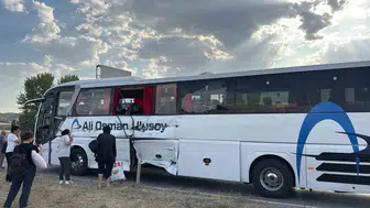 Kırıkkale'de kavşakta üç araç birbirine girdi: Otobüs ve iki tır karıştı, 1 yaralı