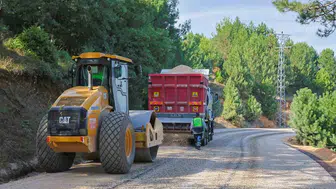 Osmangazi'de ulaşım seferberliği: 15 kilometrelik güzergahta yol genişletme ve yenileme çalışması