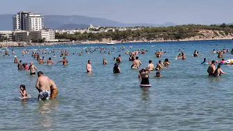 Didim'de yaz mevsimi takvimleri aştı: Eylül ayında plajlar dolup taşıyor