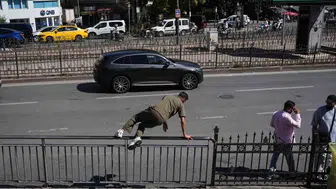 Karaköy’de yaya trafiği çıkmazı: Bariyerler mi çözüm, yoksa navigasyon sorunu mu?
