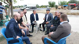 Şehzadeler'de muhtarlarla doğrudan iletişim dönemi: Başkan Şimşek sahada