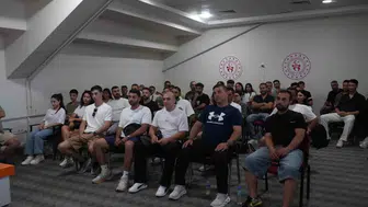 Menteşe'de boks dünyasına yeni antrenörler kazandırılıyor