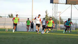 Burak Yılmaz yönetimindeki Çorum FK'da Antalya kampı yoğun geçiyor
