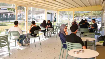 Efeler'de öğrencilerin yeni buluşma noktası Yurt Kafe oldu