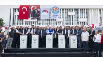 Mersin'de 138 milyon liralık dev dönüşüm: Mezitli'ye nefes aldıracak meydan yükseliyor