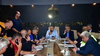 Trabzon'da metrekareye 50 kilogram yağış düştü: Valilikten acil durum uyarısı