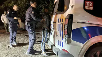 Burdur'da alkollü sürücü dehşeti: 2 araca çarptı, kaçarken yakalandı