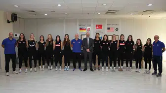 Söke’nin Sultanları 2. Lig yolculuğuna Başkan Arıkan’ın desteğiyle başlıyor