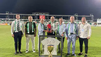 Yalıkavakspor'un tarihi kupa zaferi Bodrum'un spor gururu oldu