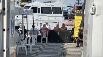 Silivri açıklarında batan geminin mürettebatı için umutlu bekleyiş sürüyor