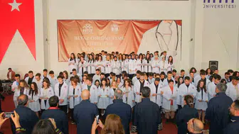 Hitit Üniversitesi Tıp Fakültesinde 139 genç hekim adayı beyaz önlükleriyle mesleğe ilk adımı attı