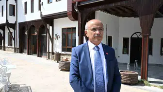 Malatya'nın tarihi kerpiç evleri modern bir sosyal merkeze dönüşüyor