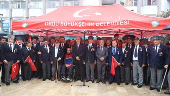 Ordu'da Gaziler Günü coşkusu mehteran marşlarıyla meydanlara taşındı