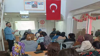 Hakkâri'de eğitimde başarı için ailelere rehberlik eğitimi verildi