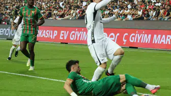 Amed Sportif Faaliyetler evinde Beşiktaş'ı devirdi: Diyarbakır'da 3-2'lik zafer