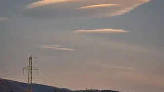 Erzincan semalarında beliren mercek bulutu görenleri hayrete düşürdü