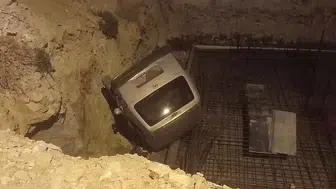 Anamur'da kardeş kavgası kanlı bitti: Otomobiliyle ağabeyine çarpıp inşaat çukuruna uçtu