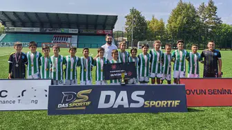 Balıkesir’in minik kramponları Bursa’da zirveye yerleşti