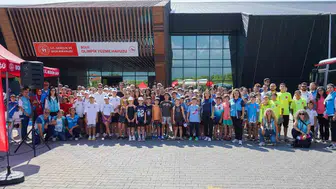 Bolu'da triatlon rüzgarı: 8 şehirden 155 sporcu sınırlarını zorladı