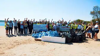Didim'de kıyılar gönüllülerle temizlendi: Kulakçı Koyu'na ortak dokunuş