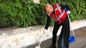 Denizli'de kuşaklar arası imece: Yenişehir'de temizlik seferberliği