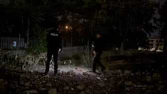 Erzincan'da nefes kesen kovalamaca: Pencereyi kırıp kaçan şüpheliler metruk binada kıskıvrak yakalandı
