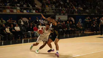 Körfez Basket sezonu Johnny Davis'in etkileyici performansıyla açtı