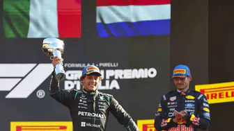 Monza'da tarihi zafer: Kimi Antonelli 19. sıradan zirveye uzandı