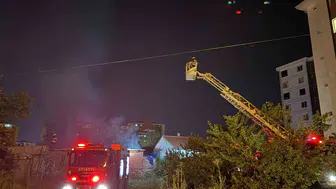 Melikgazi'de müstakil ev alevlere teslim oldu: Can kaybı yaşanmaması tek teselli