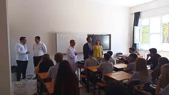 Bandırma'da iki köklü okul modern kampüslerine kavuştu