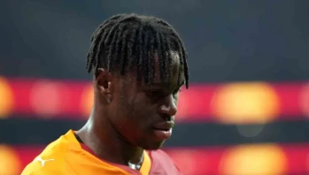 Galatasaray Fenerbahçe maçında oynayacak mı son dakika Singo kaç hafta yok?