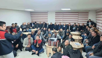 Çiftçi bilgilendirme toplantıları sürüyor