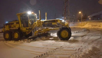 Bilecik’te Kar Yağışı Etkili Oldu: Belediye Ekipleri Gece Boyunca Çalıştı