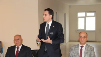 Hisarcık Kaymakamı Atam, özel eğitim öğrencileriyle kahvaltıda buluştu