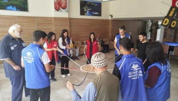 Huzurevinde Nesiller Arası Sıcak Bağlar Kuruluyor