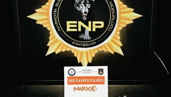 Eskişehir’de Mideye Gizlenen Madde Polisin Dikkatiyle Yakalandı