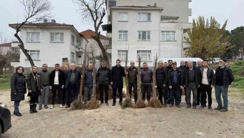 Bilecik’te çiftçilere meyve fidanı desteği