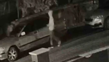 Eskişehir’de Araç Camlarını Kıran Şüpheli Yakalandı: Görüntüler Ortaya Çıktı