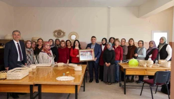 Vali Sözer’den Gölpazarı Halk Eğitim Merkezi’ne Ziyaret