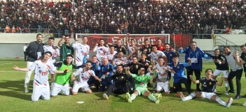 ​Eskişehirspor, Altay Deplasmanından Son Nefeste Gelen Penaltıyla Şen Dönüyor: