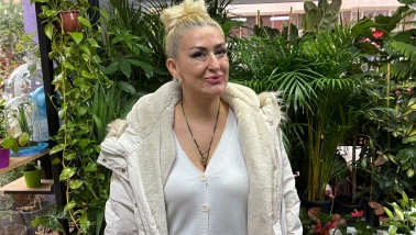 Eskişehirli çiçekçi kışın çiçek bakımının püf noktasını açıkladı