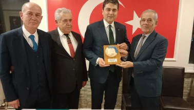 Eskişehir'e gelen DP Genel Başkanı Gültekin Uysal, Ahbaplar'ın toplantısına katıldı