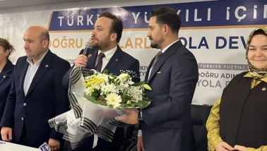 AK Parti Tepebaşı’nda Devir Teslim Töreni Gerçekleşti