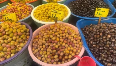 Sofralık zeytin alırken bunlara mutlaka dikkat edin